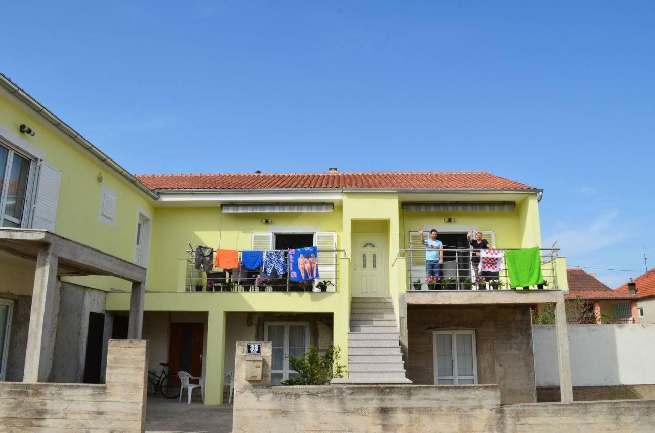 Apartman Rosa Pirovac Luaran gambar