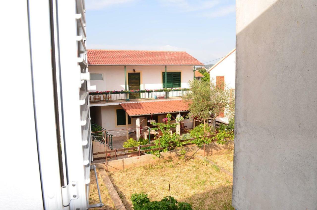 Apartman Rosa Pirovac Luaran gambar