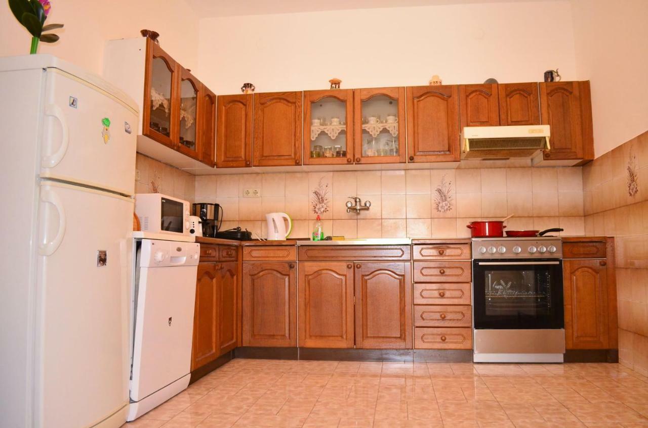 Apartman Rosa Pirovac Luaran gambar