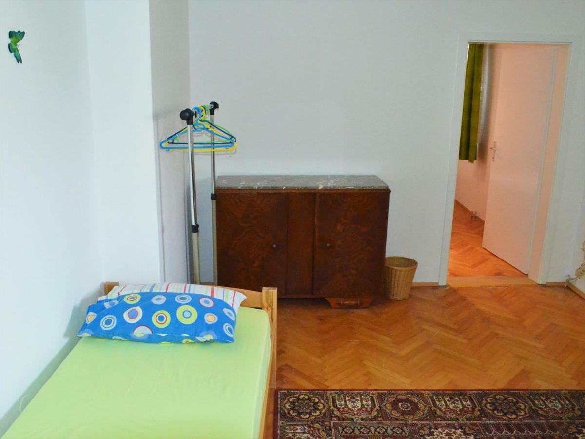 Apartman Rosa Pirovac Luaran gambar